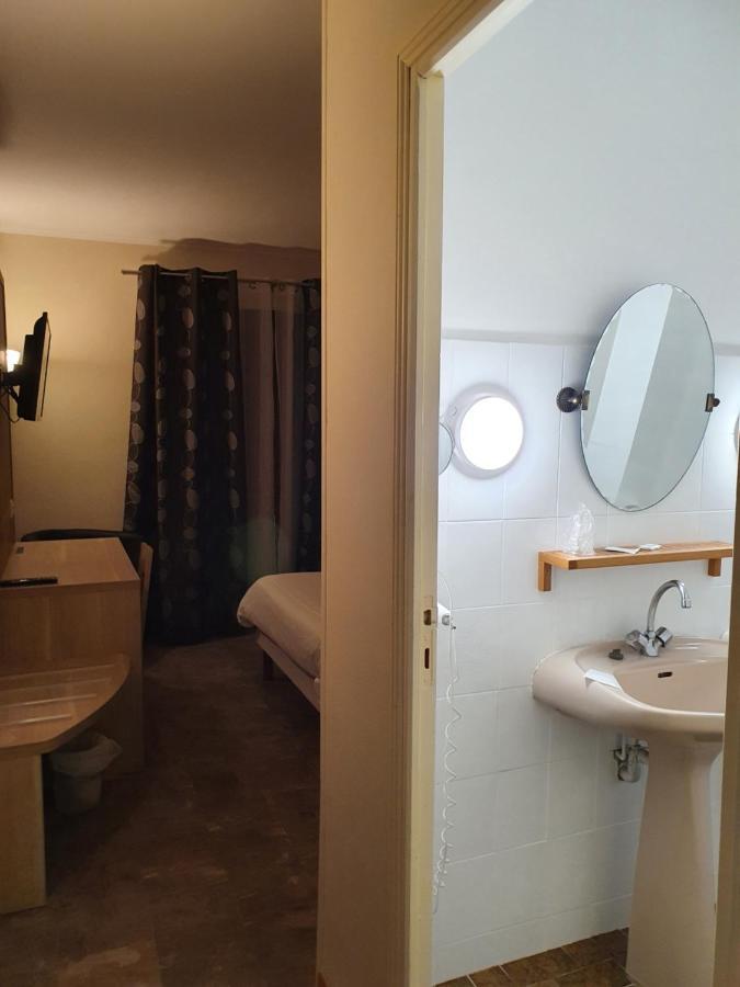 Auberge De La Tour -Appartements- Valros ภายนอก รูปภาพ